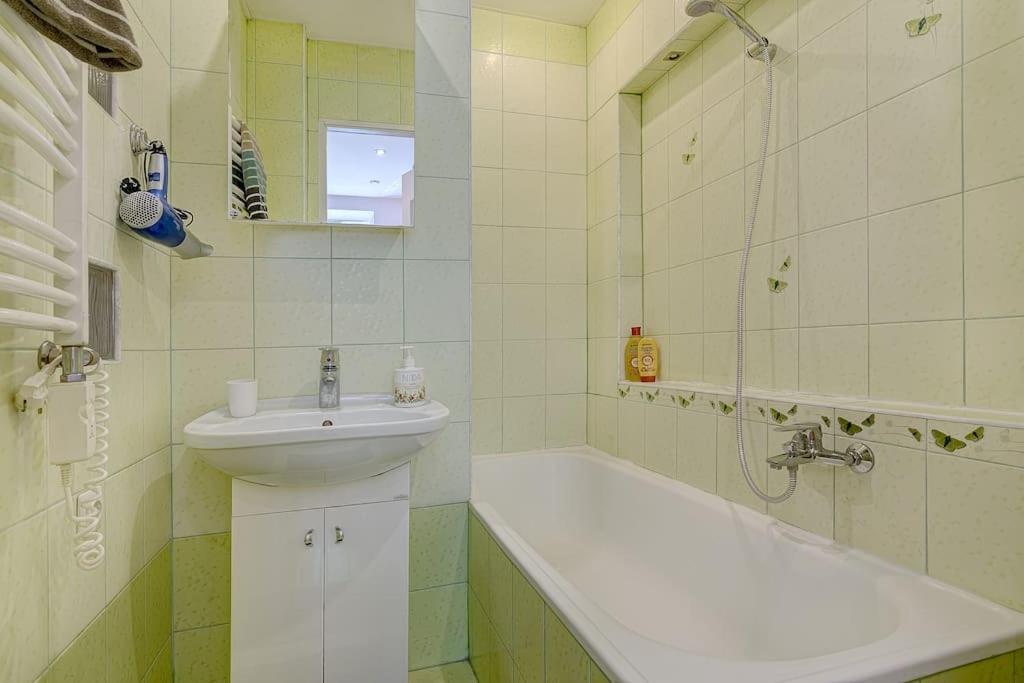Private Entrance-2 Rooms-Old Town- Free Parking Wilno Zewnętrze zdjęcie